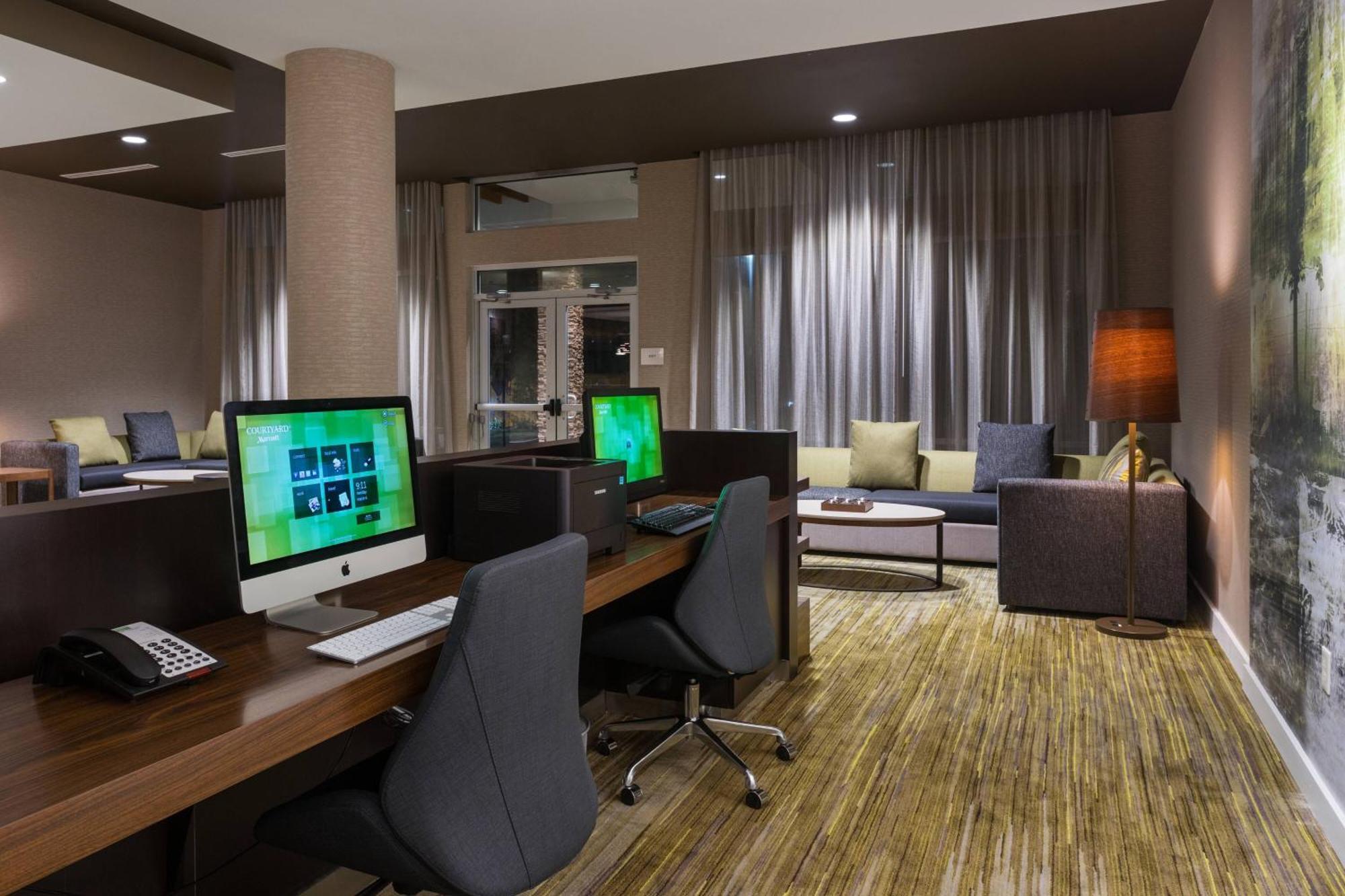 Courtyard By Marriott Ruston Hotel Buitenkant foto