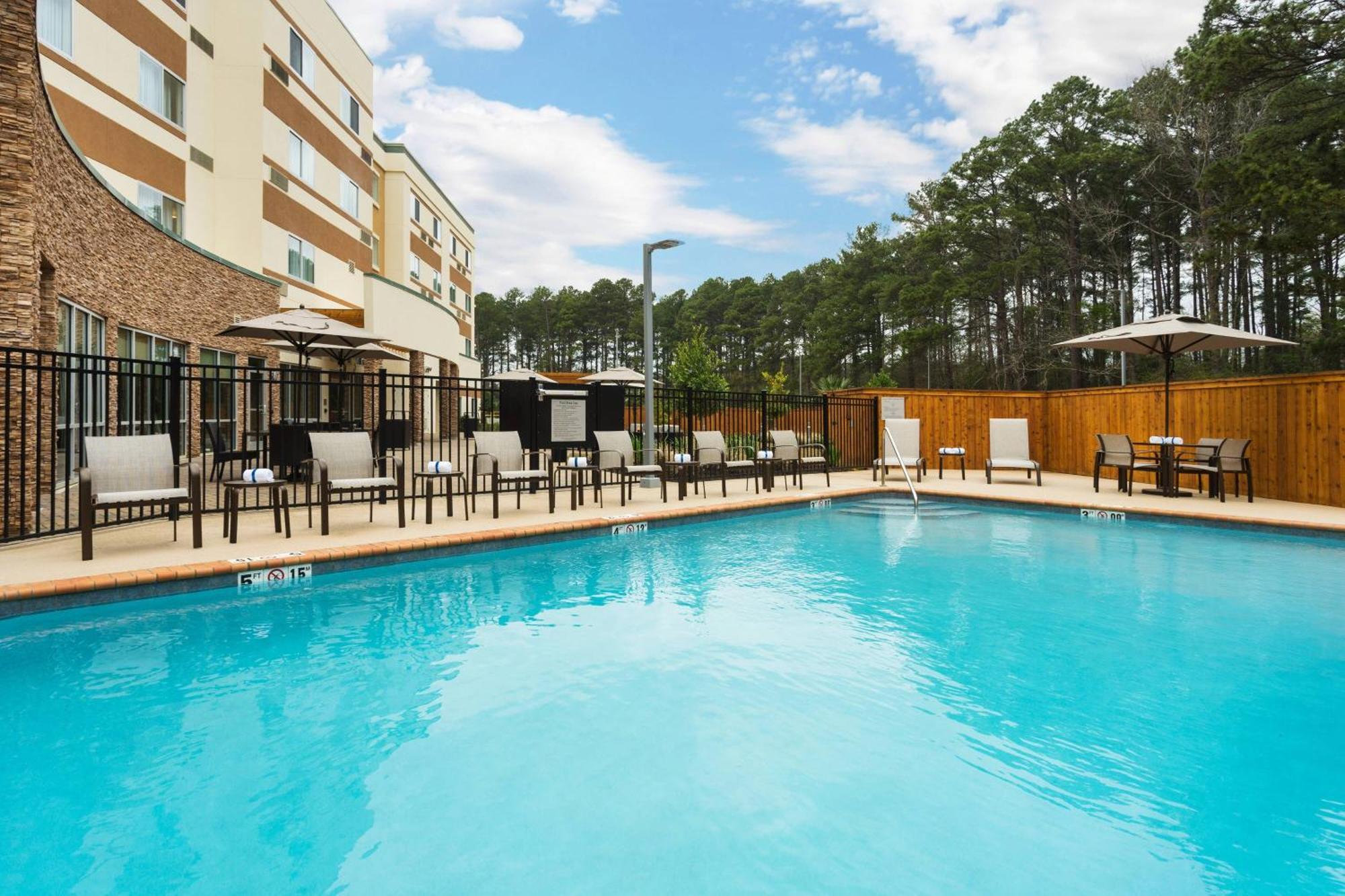 Courtyard By Marriott Ruston Hotel Buitenkant foto