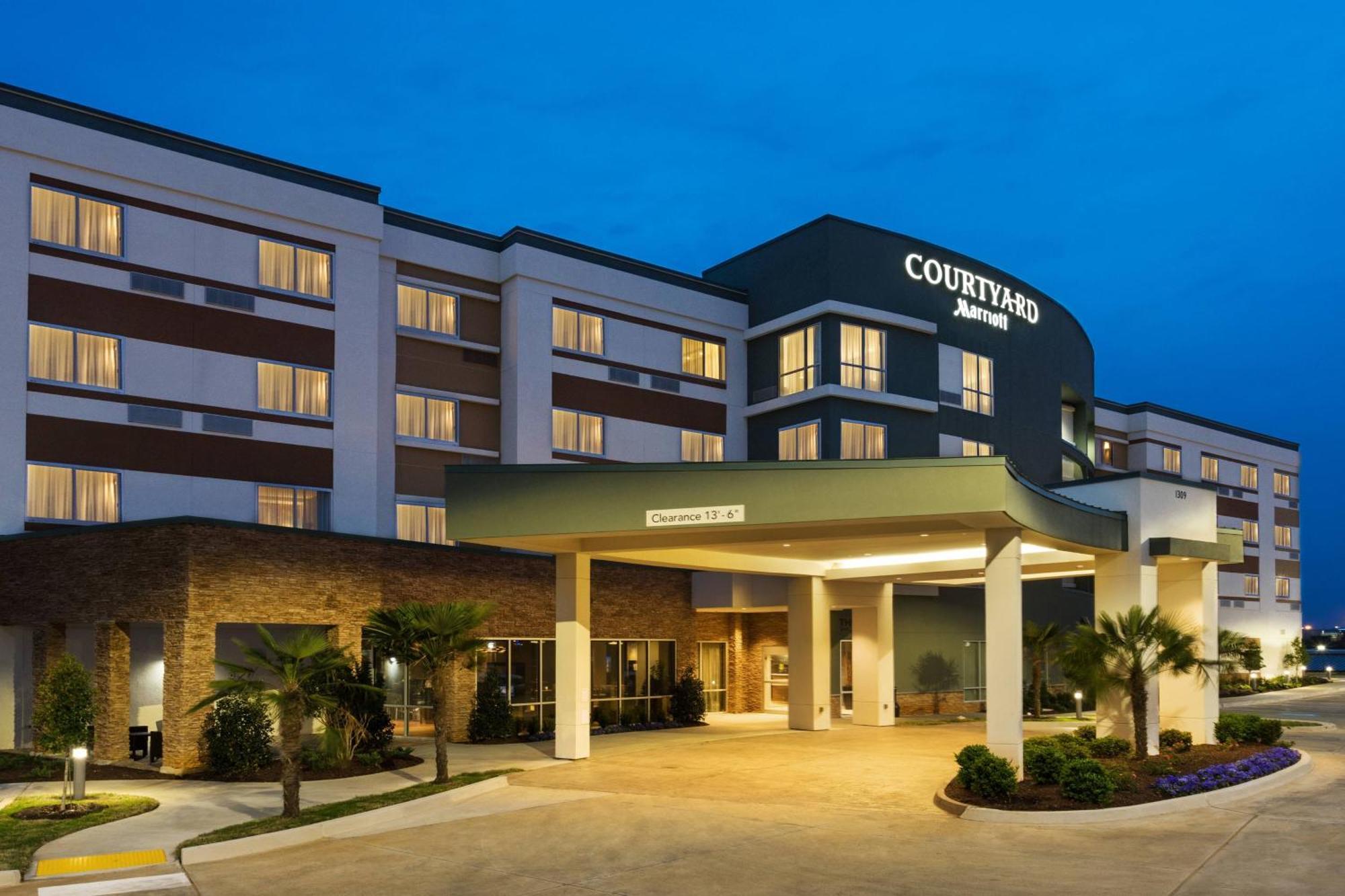 Courtyard By Marriott Ruston Hotel Buitenkant foto